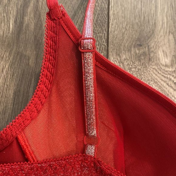 Cinema Etoile Red Shimmer Sheer Chemise Slip Size Medium - Picture 8 of 13